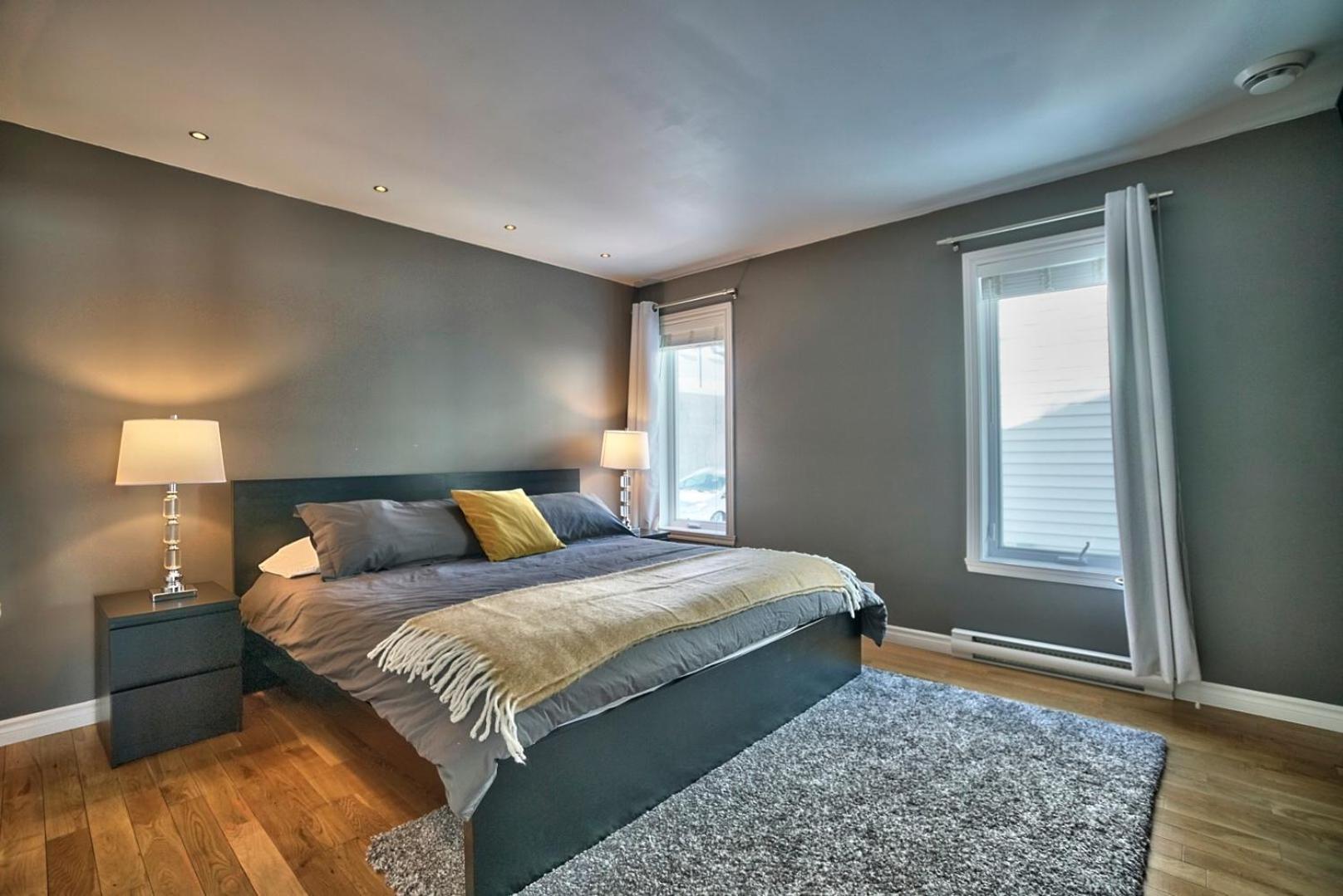 Dynamite 2-Bedroom House, Garage, Sleeps 6 舍布鲁克 外观 照片